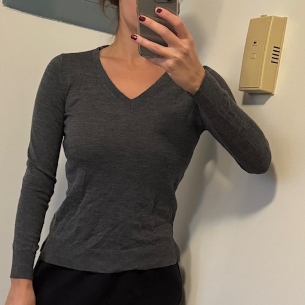 Banana Republic 100% Merino Wool Sweater